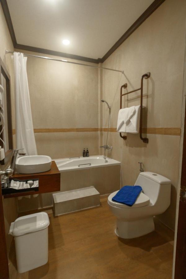 Lux Hotel Luang Prabang Buitenkant foto